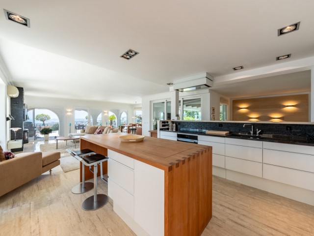 Villa avec 4 Chambres  à Benalmadena