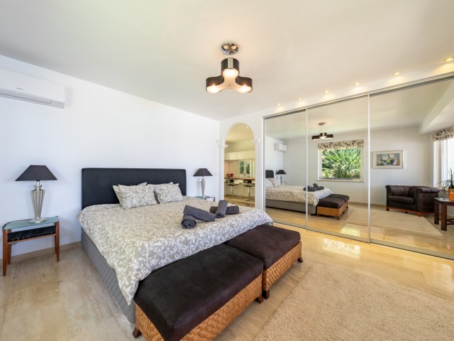 Villa avec 4 Chambres  à Benalmadena
