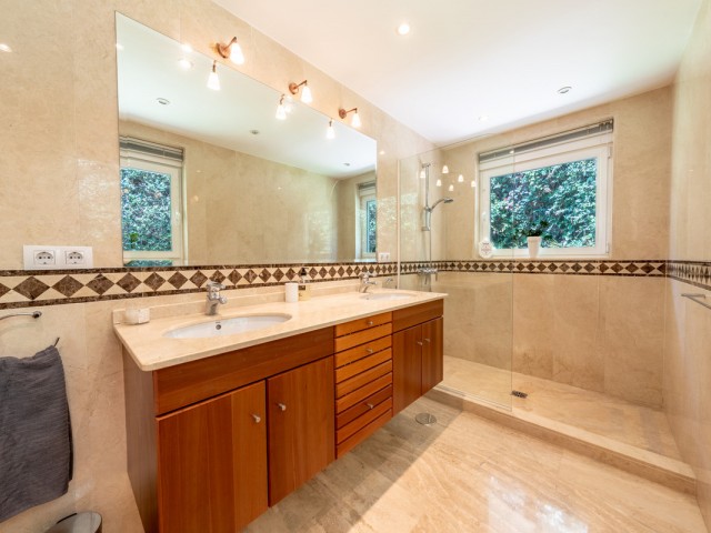 Villa avec 4 Chambres  à Benalmadena