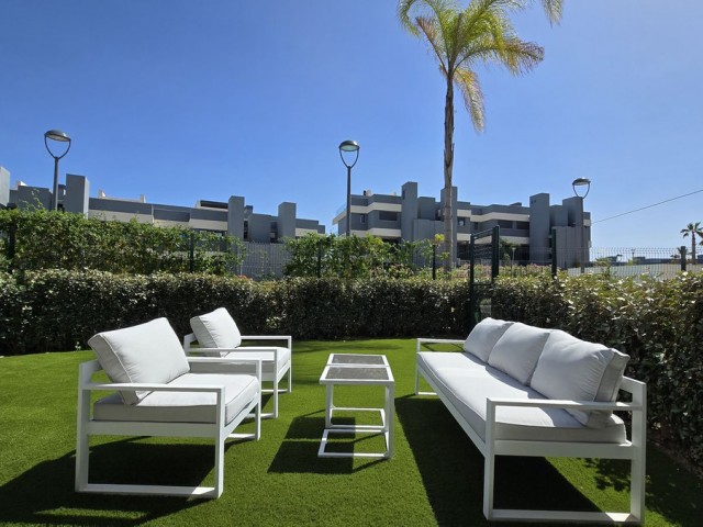 Apartamento con 3 Dormitorios  en New Golden Mile