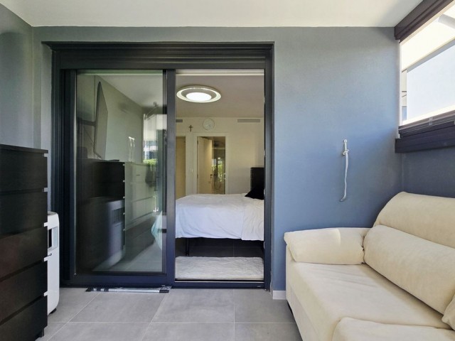 Apartamento con 3 Dormitorios  en New Golden Mile