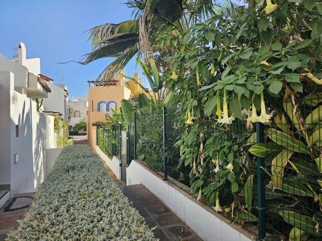 5 Slaapkamer Rijtjeshuis in Nueva Andalucía
