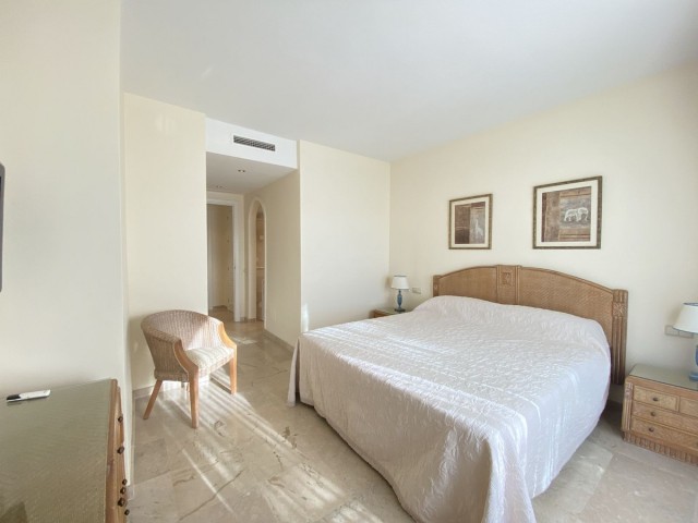 Appartement avec 3 Chambres  à Elviria