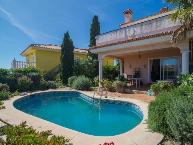 3 Bedrooms Villa in Fuengirola