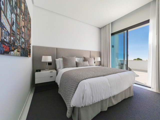5 Bedrooms Villa in Benahavís