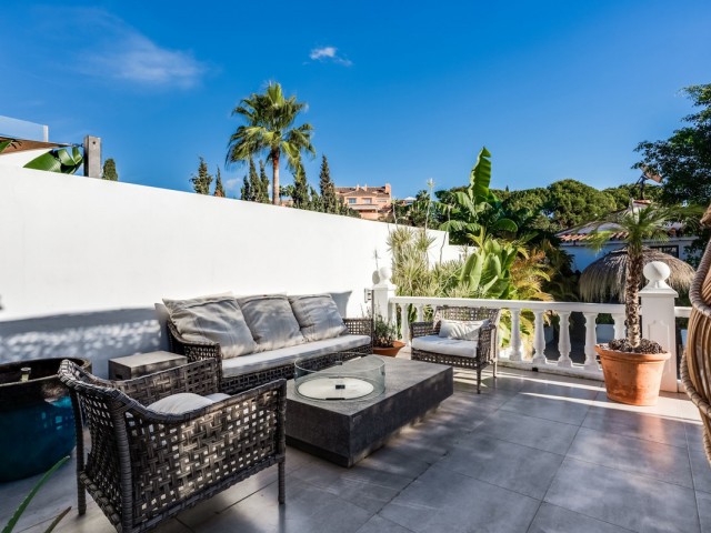 5 Schlafzimmer Villa in Nueva Andalucía