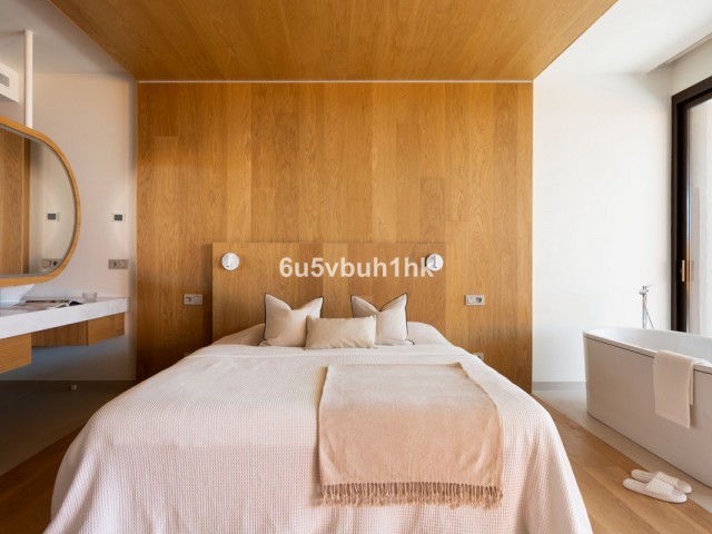 2 Bedrooms Apartment in Fuengirola
