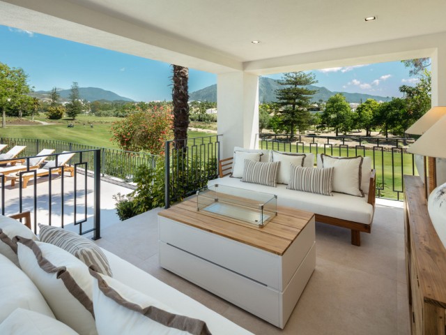 5 Bedrooms Villa in Nueva Andalucía