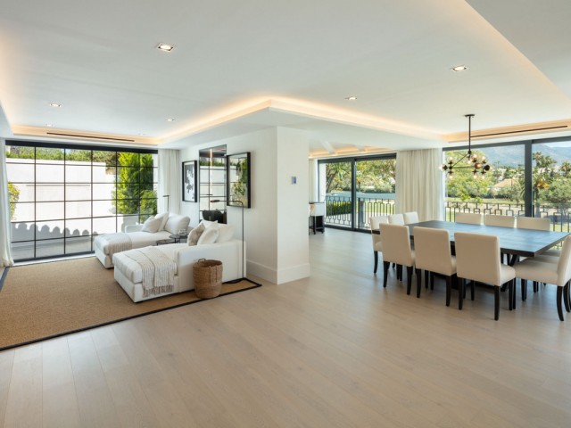 5 Schlafzimmer Villa in Nueva Andalucía