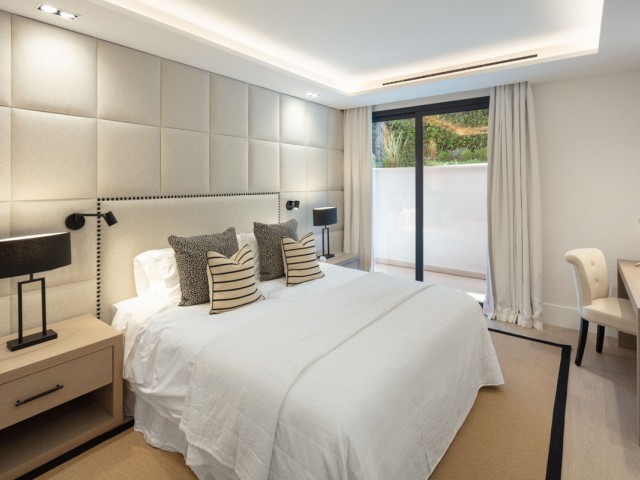 5 Schlafzimmer Villa in Nueva Andalucía