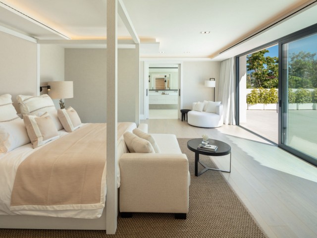 5 Schlafzimmer Villa in Nueva Andalucía