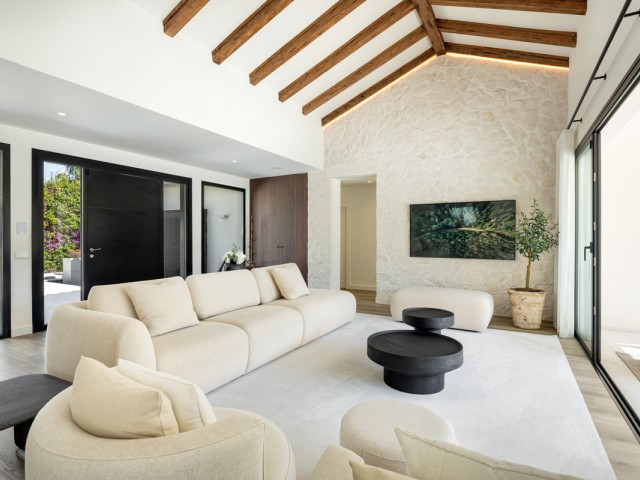 Huvila, Cortijo Blanco, R5333518