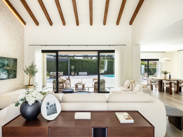 Huvila, Cortijo Blanco, R5333518