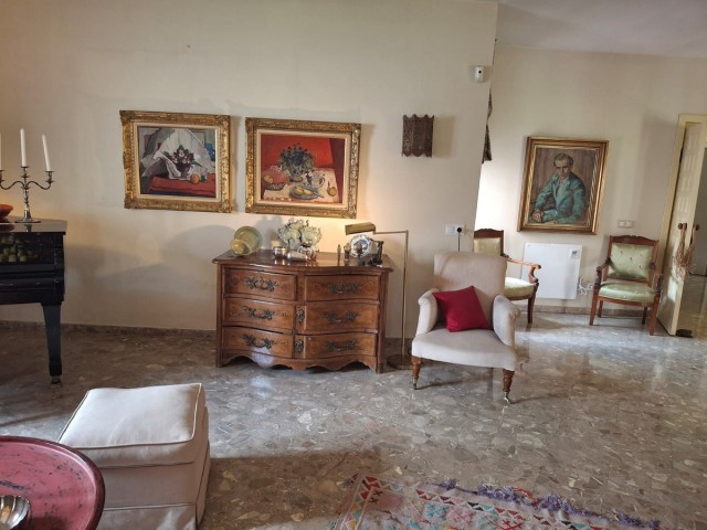 4 Soveroms Villa i Benahavís