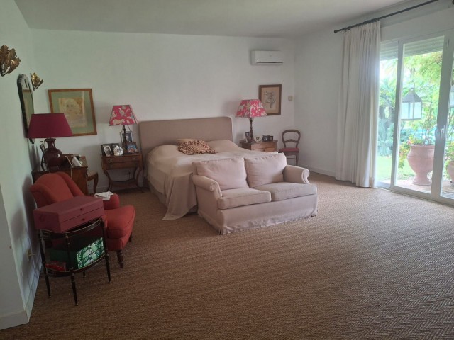 4 Soveroms Villa i Benahavís