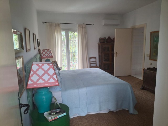 4 Soveroms Villa i Benahavís