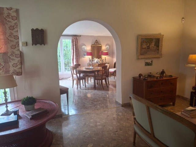 4 Soveroms Villa i Benahavís