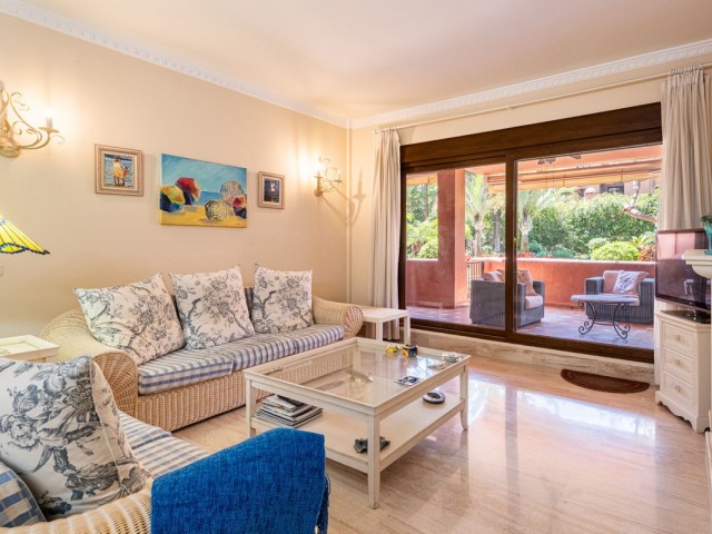 2 Soveroms Leilighet i Guadalmina Baja