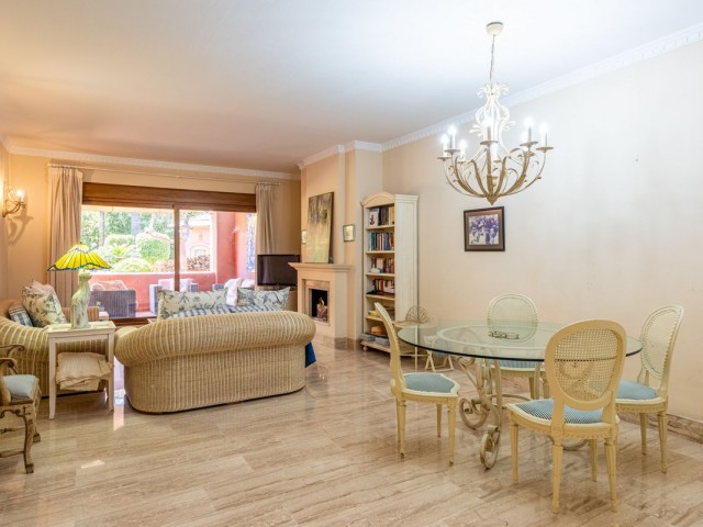 2 Soveroms Leilighet i Guadalmina Baja