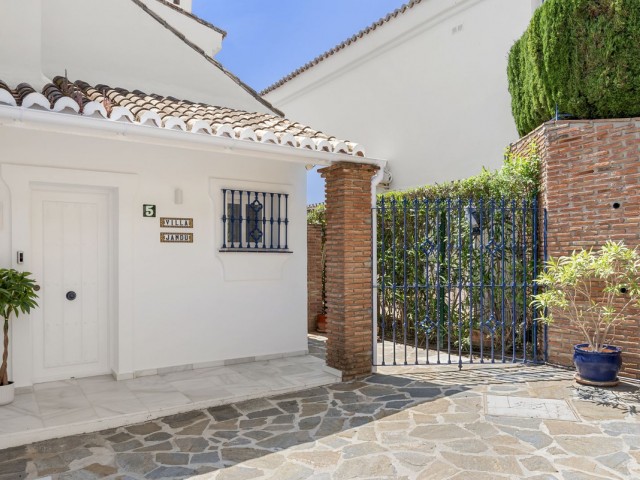 3 Bedrooms Villa in El Chaparral