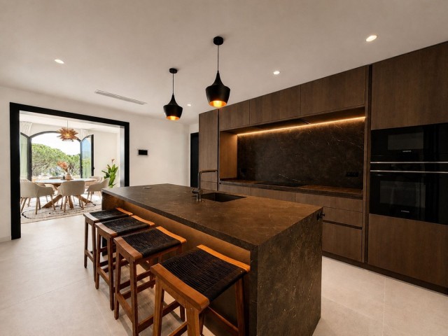 Villa avec 5 Chambres  à El Madroñal