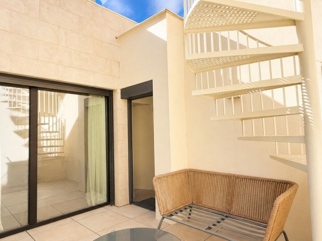 Maison mitoyenne avec 4 Chambres  à La Cala de Mijas