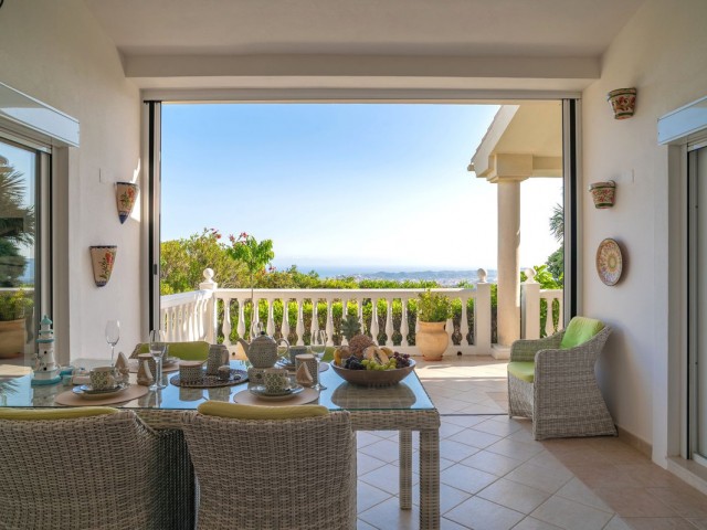 Villa avec 6 Chambres  à Mijas