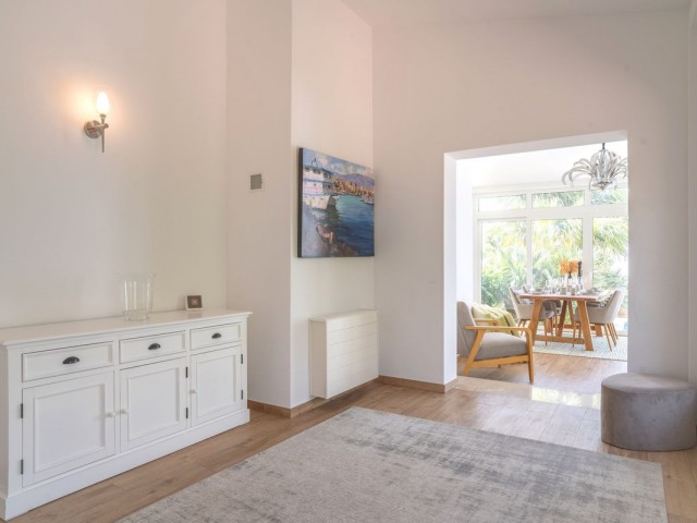 Villa avec 6 Chambres  à Mijas