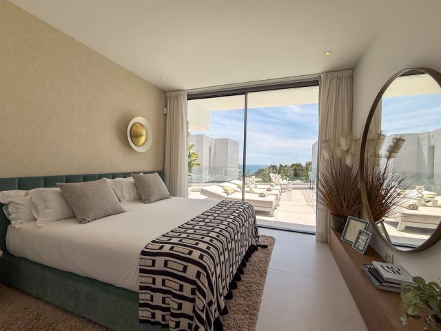Villa avec 5 Chambres  à Cabopino