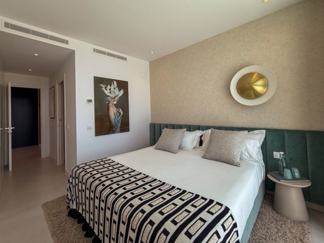 Villa avec 5 Chambres  à Cabopino