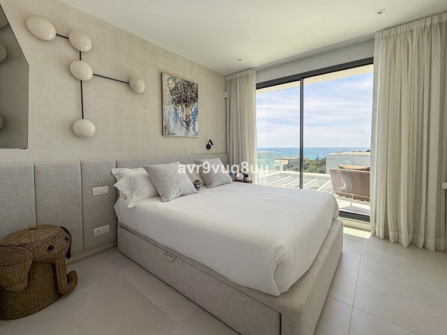 5 Bedrooms Villa in Cabopino
