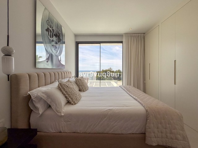 5 Bedrooms Villa in Cabopino