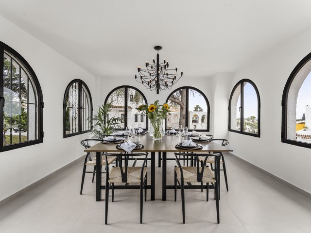 Appartement avec 3 Chambres  à Nueva Andalucía