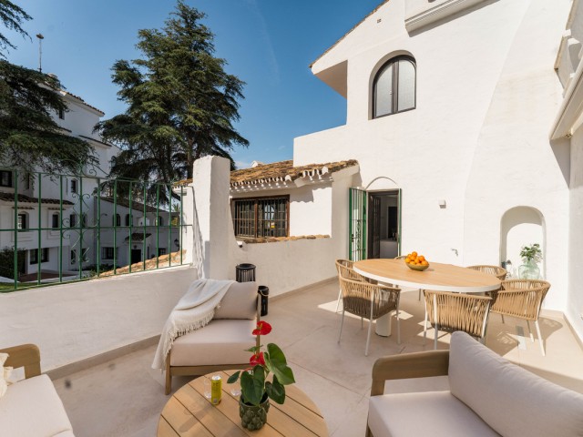 Appartement avec 3 Chambres  à Nueva Andalucía