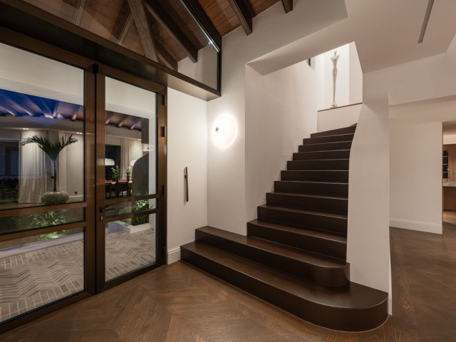 6 Bedrooms Villa in Benahavís