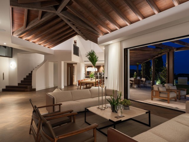 6 Bedrooms Villa in Benahavís