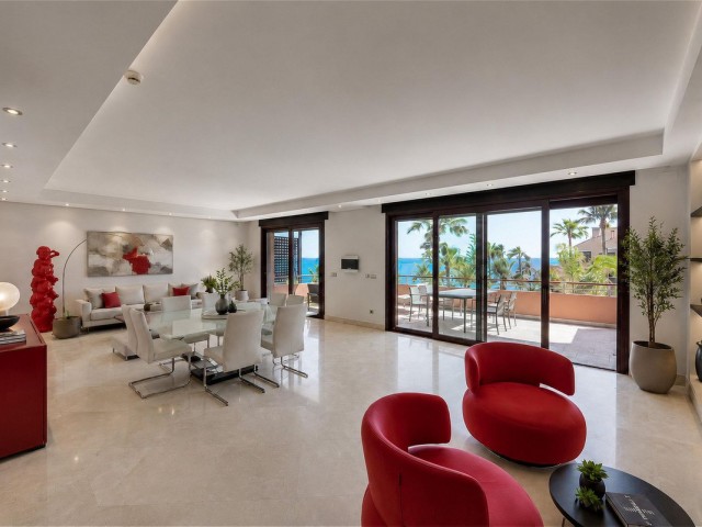 Penthouse avec 3 Chambres  à Puerto Banús