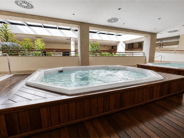 Penthouse avec 3 Chambres  à Puerto Banús