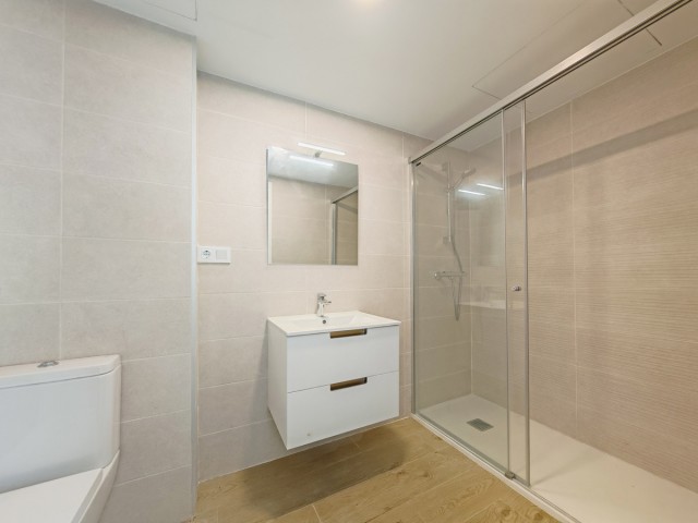 Appartement avec 4 Chambres  à Estepona