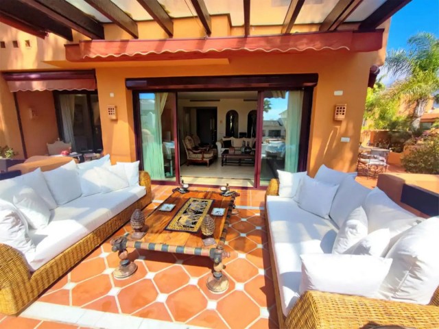 Appartement avec 2 Chambres  à Nueva Andalucía
