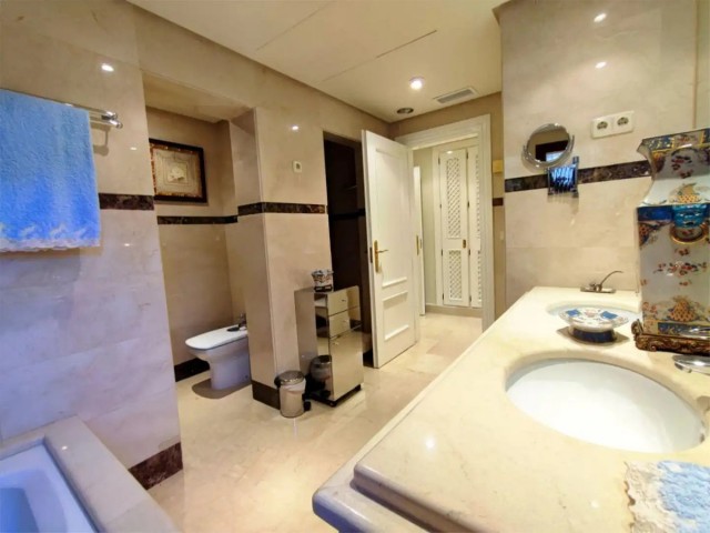 Appartement avec 2 Chambres  à Nueva Andalucía