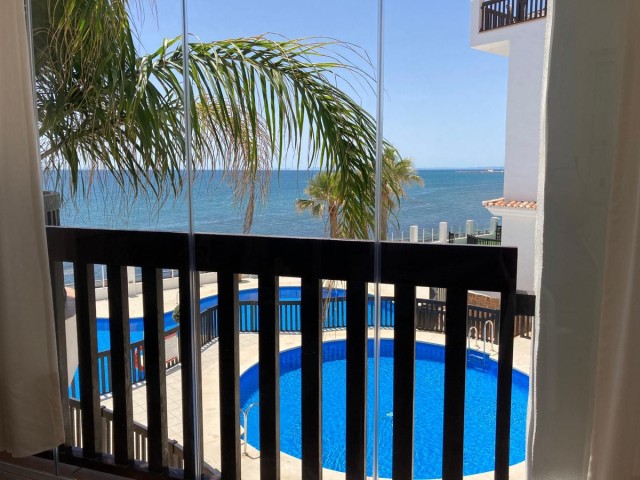 2 Bedrooms Apartment in Calahonda