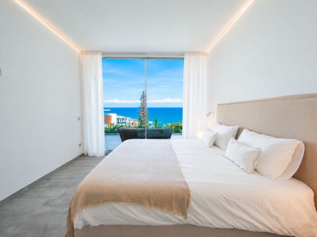 2 Bedrooms Apartment in Fuengirola