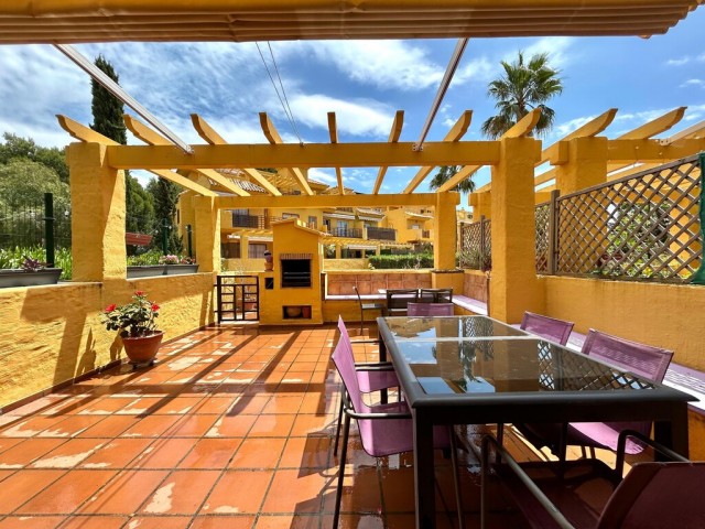 4 Makuuhuoneen Huvila Estepona