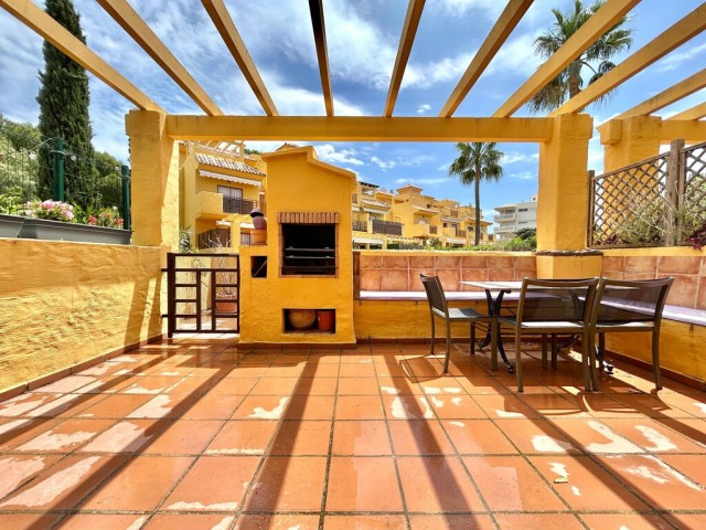 4 Makuuhuoneen Huvila Estepona
