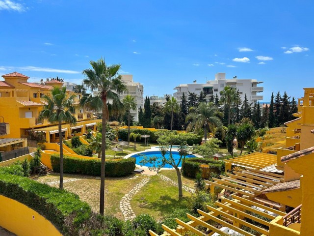 4 Bedrooms Villa in Estepona