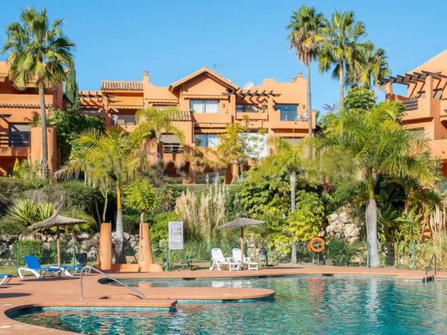 Penthouse, New Golden Mile, R5378746