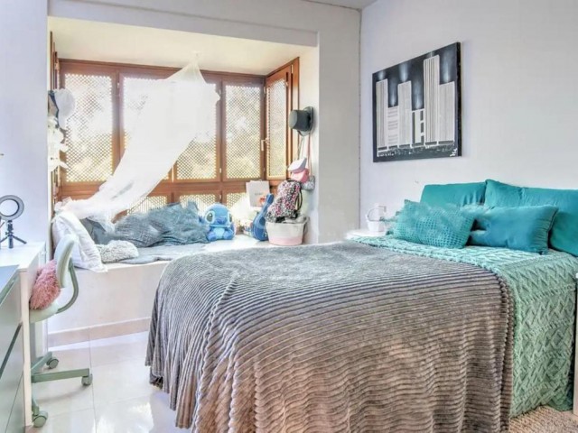 Penthouse, New Golden Mile, R5378746