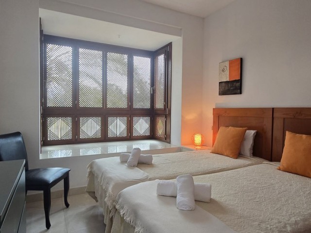 Penthouse, New Golden Mile, R5378746