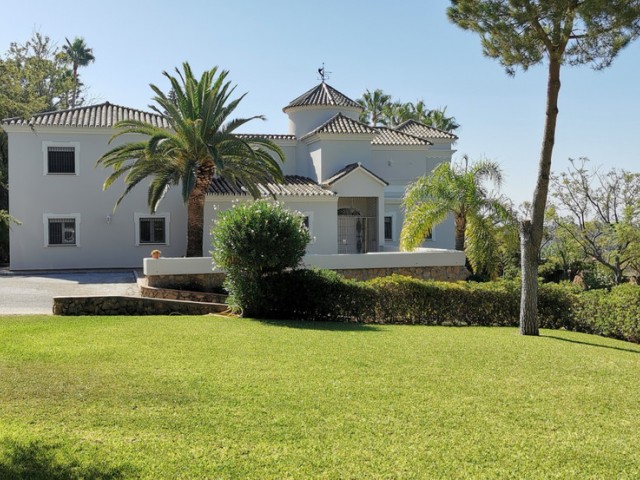 Huvila, Estepona